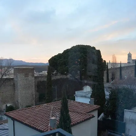 Flateli Canigo * Gerona